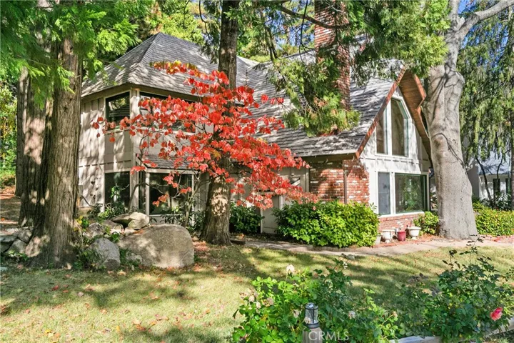 27866 S Peninsula Drive, Lake Arrowhead, California 92352