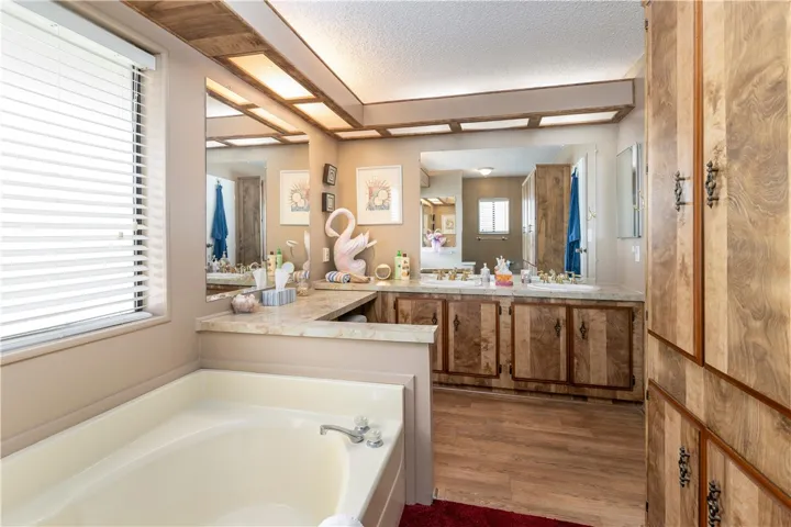 1212 Yellowood Drive, Hemet, California 92545