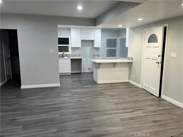 8622 Zamora Avenue, Los Angeles, California 90002