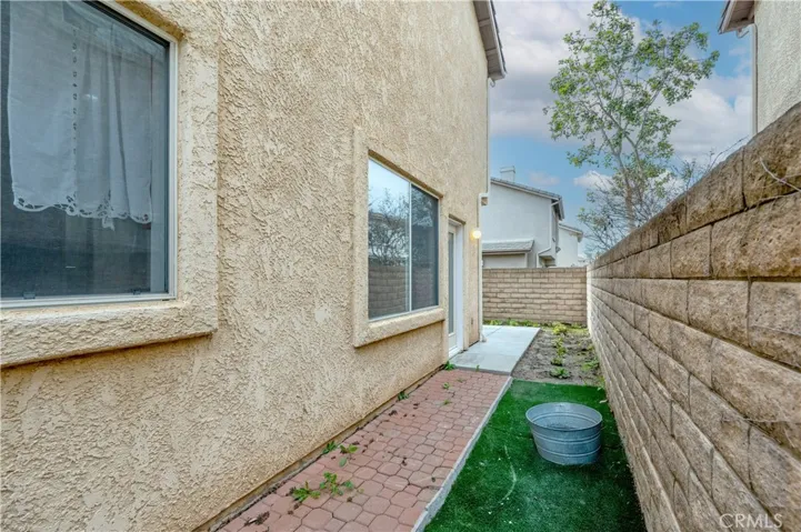 273 Early Dawn Lane, Simi Valley, California 93065