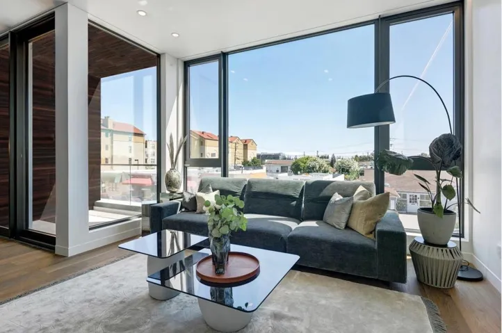 1040 Laurel Street, San Carlos, California 94070