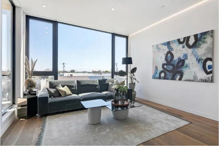 1040 Laurel Street, San Carlos, California 94070