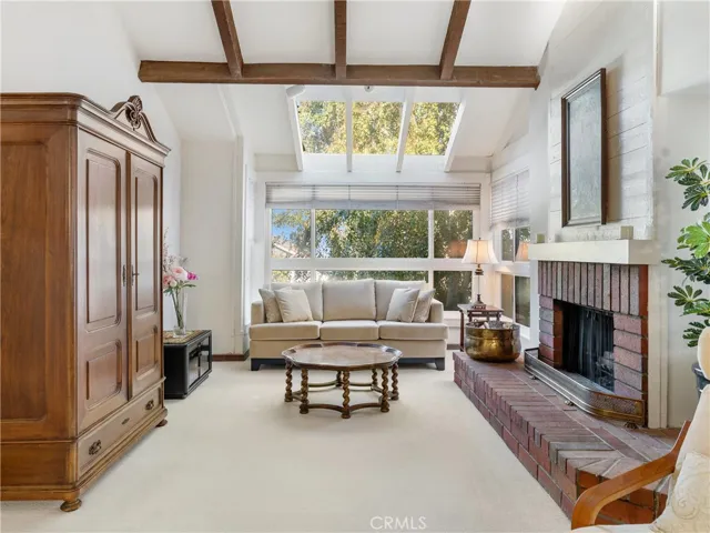 25 Mela Lane, Rancho Palos Verdes, California 90275