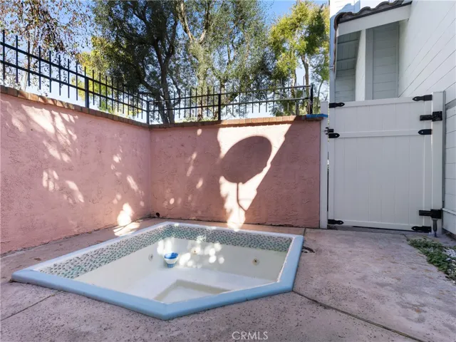 25 Mela Lane, Rancho Palos Verdes, California 90275
