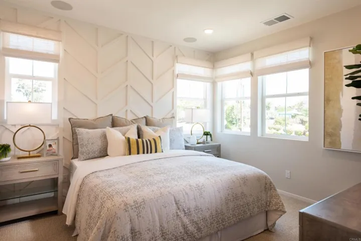 2304 Columba Glen, Escondido, California 92025