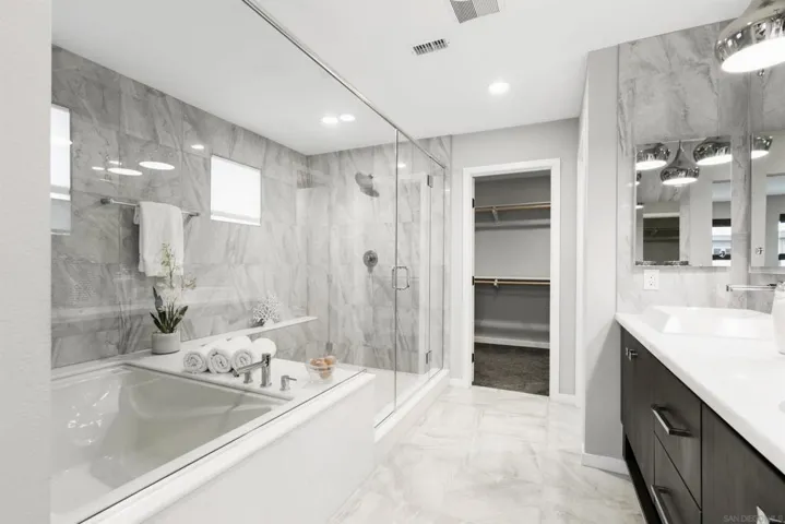 Primary Bath/Spa