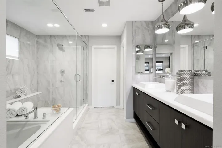 Primary Bath/Spa