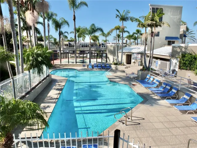 Association pool