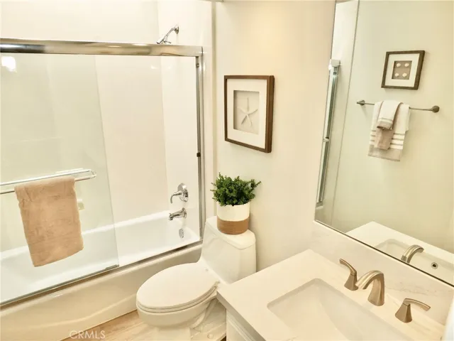 Hall bathroom for  2nd bedroom with new comfort level toilet