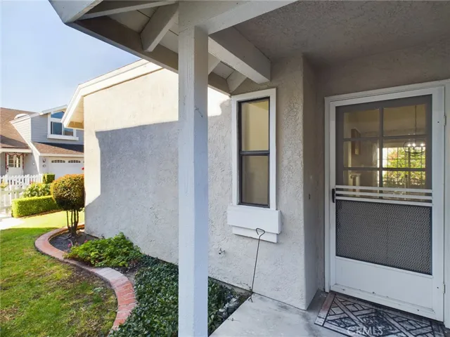 23 Edgestone 139, Irvine, California 92606