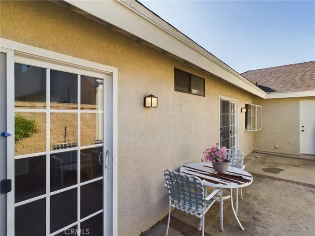 23 Edgestone 139, Irvine, California 92606