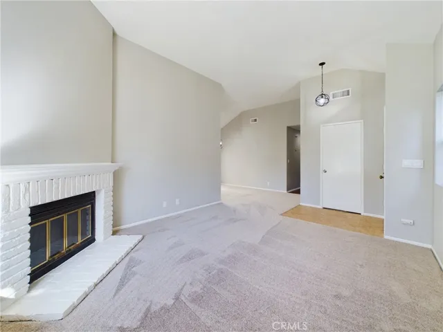 23 Edgestone 139, Irvine, California 92606