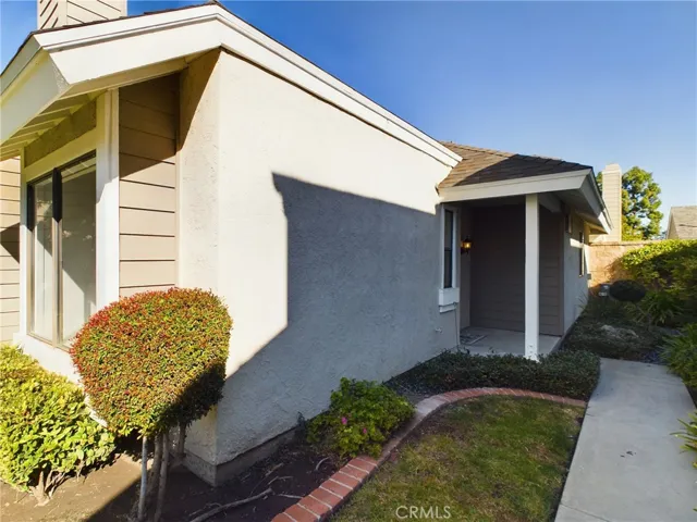 23 Edgestone 139, Irvine, California 92606