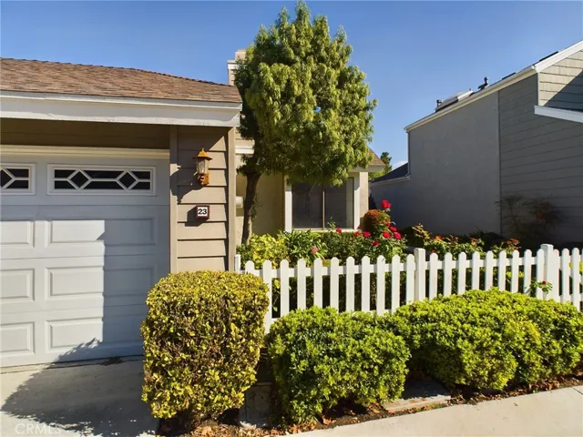 23 Edgestone 139, Irvine, California 92606