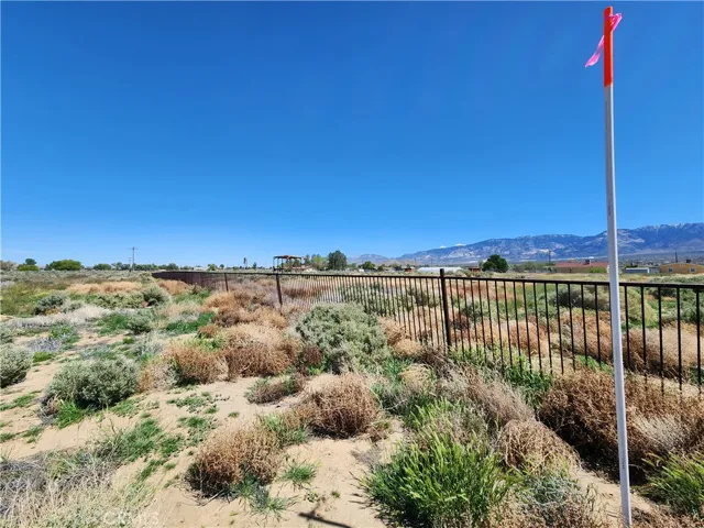1 Ac Near Sunset Road, Lucerne Valley, California 92356