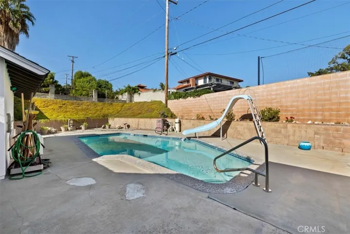 2071 Upland Street, Rancho Palos Verdes, California 90275