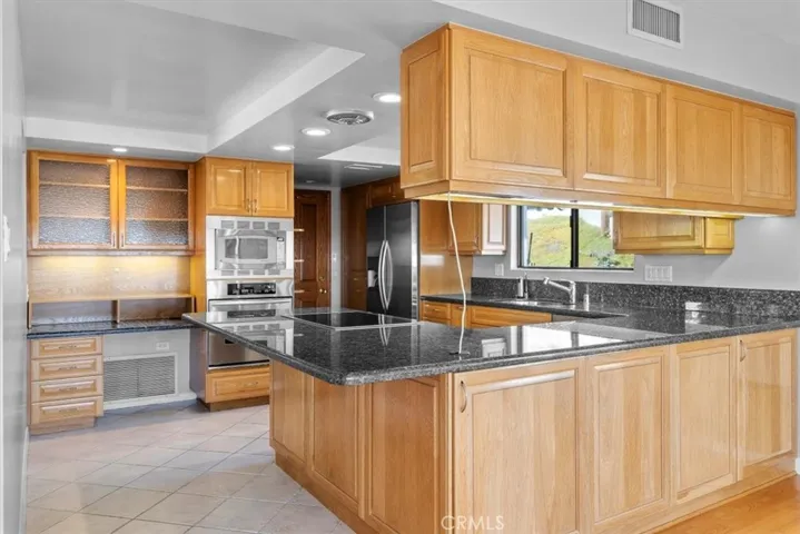 2071 Upland Street, Rancho Palos Verdes, California 90275