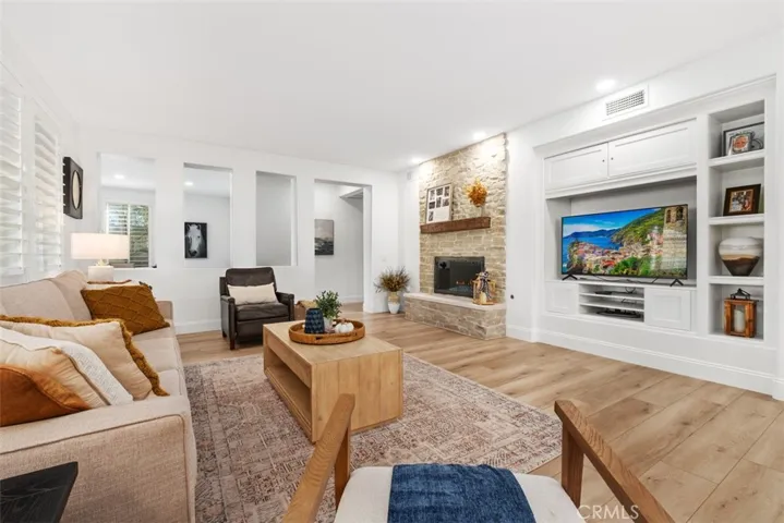 16 Mountain Laurel, Rancho Santa Margarita, California 92679