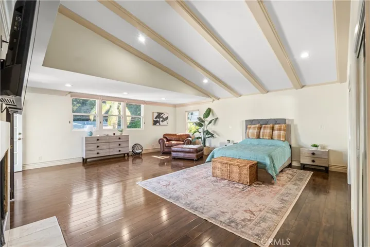 4501 Grimes Place, Encino, California 91316