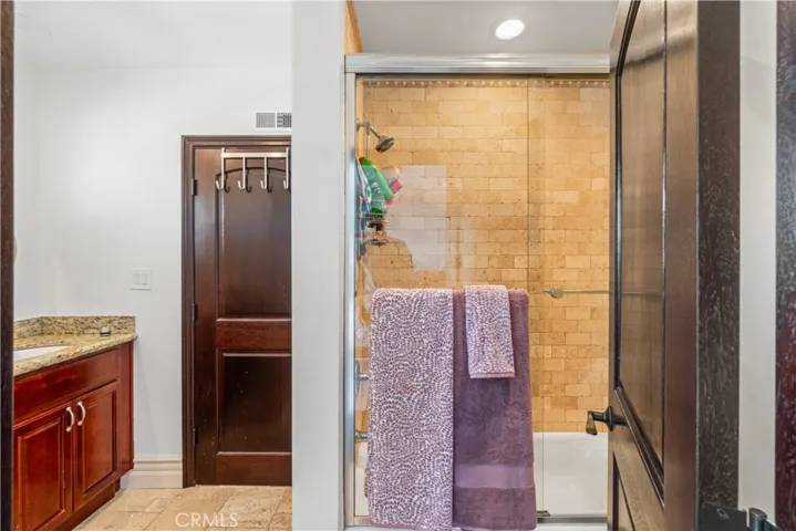 4501 Grimes Place, Encino, California 91316