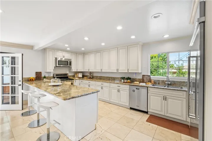 4501 Grimes Place, Encino, California 91316