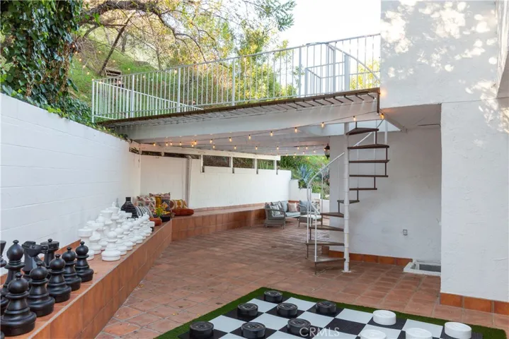 4501 Grimes Place, Encino, California 91316