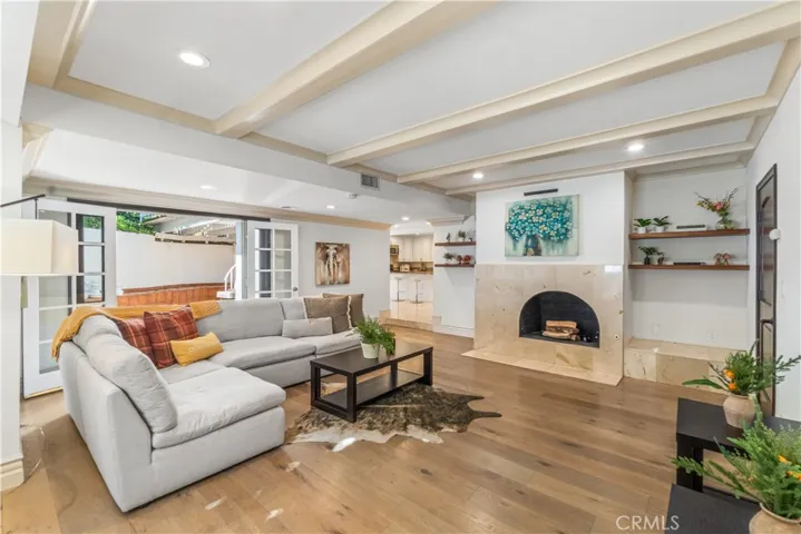 4501 Grimes Place, Encino, California 91316