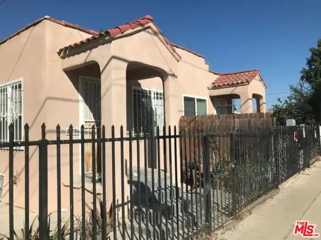 2251 E 105th Street, Los Angeles, California 90002