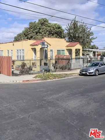 2251 E 105th Street, Los Angeles, California 90002