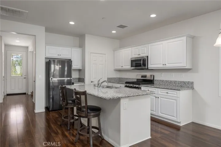 1594 Alissa Flowers, Beaumont, California 92223
