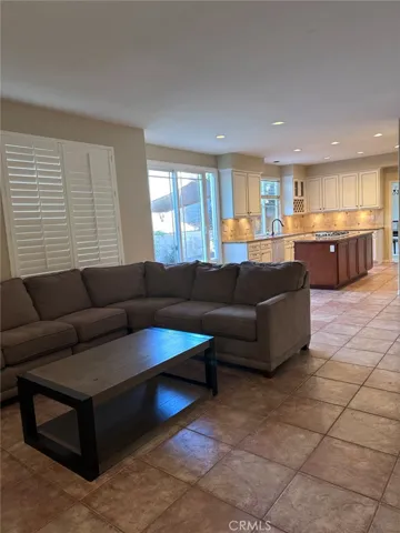 43 Trailwood, Irvine, California 92620