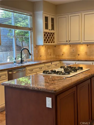 43 Trailwood, Irvine, California 92620
