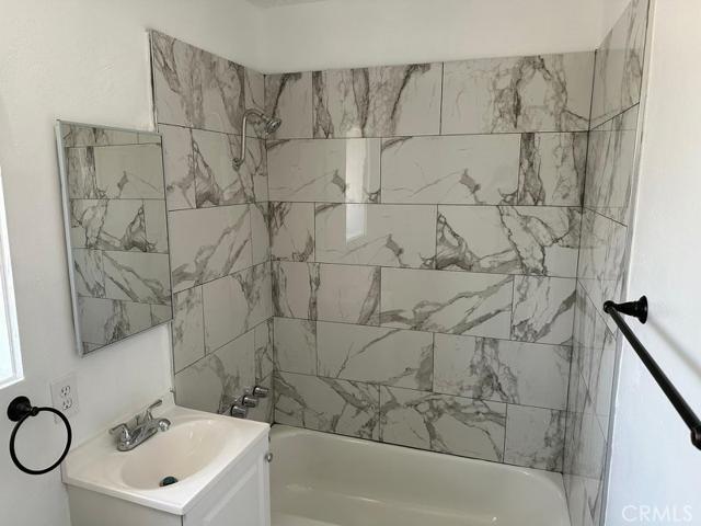 12215 223rd Street Unit 4, Hawaiian Gardens, California 90716