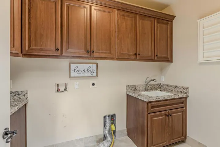 2033 Harmil Way, San Jose, California 95125