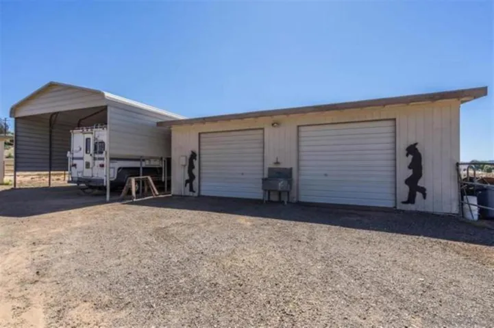 17241 Voorhes Ln, Ramona, California 92065