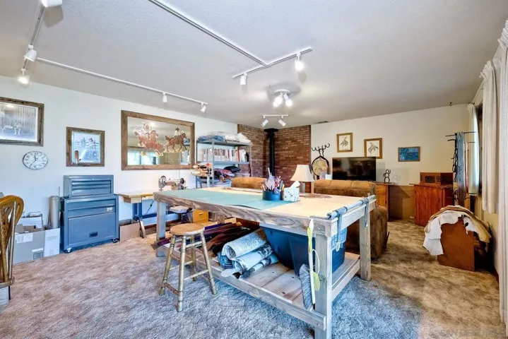 17241 Voorhes Ln, Ramona, California 92065