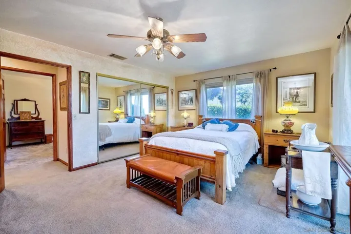 17241 Voorhes Ln, Ramona, California 92065