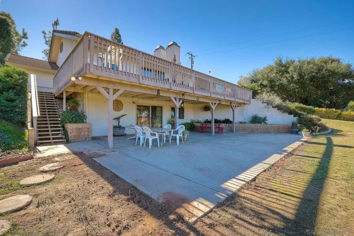 17241 Voorhes Ln, Ramona, California 92065