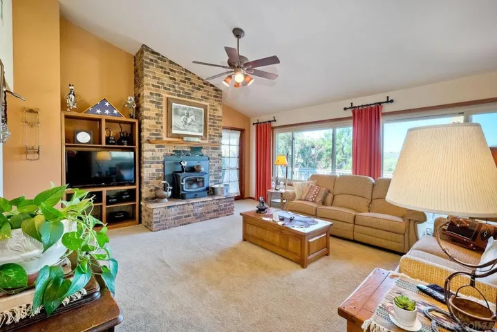17241 Voorhes Ln, Ramona, California 92065