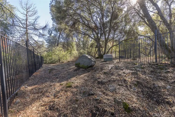 4880 Hidden Springs Road, Mariposa, California 95338