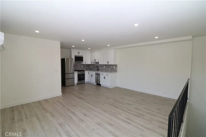 190 N Fairview St., Laguna Beach, California 92651