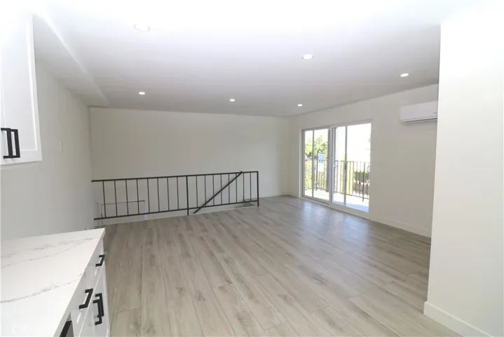 190 N Fairview St., Laguna Beach, California 92651