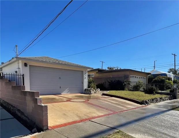 1210 Ronan Avenue, Wilmington, California 90744