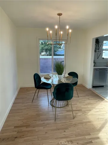 Dining room.