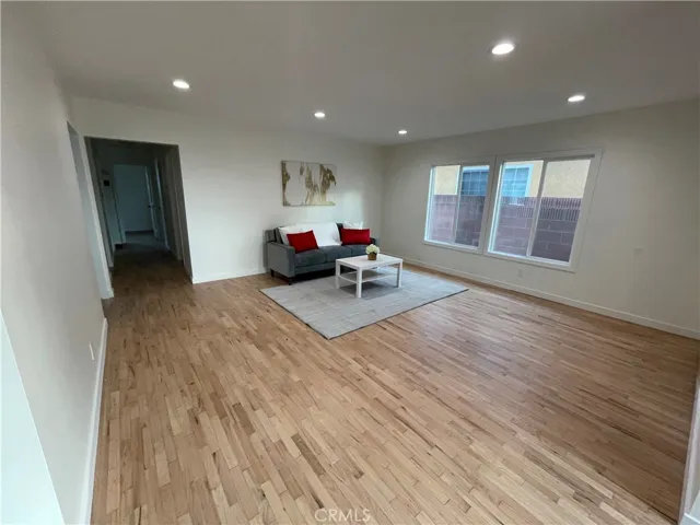 1210 Ronan Avenue, Wilmington, California 90744