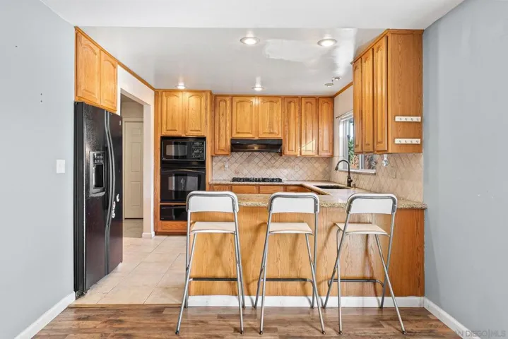 9731 Abbeyfield Rd, Santee, California 92071