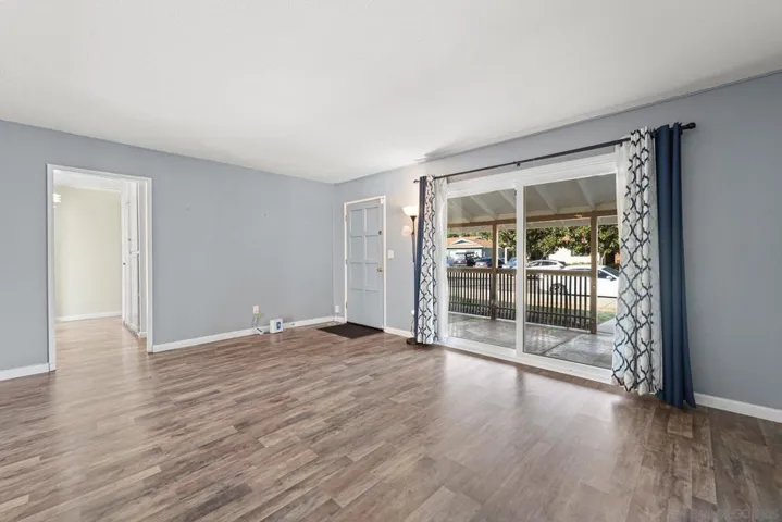 9731 Abbeyfield Rd, Santee, California 92071