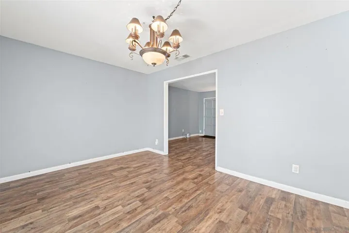 9731 Abbeyfield Rd, Santee, California 92071