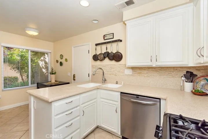 18136 Bird Court, Fountain Valley, California 92708