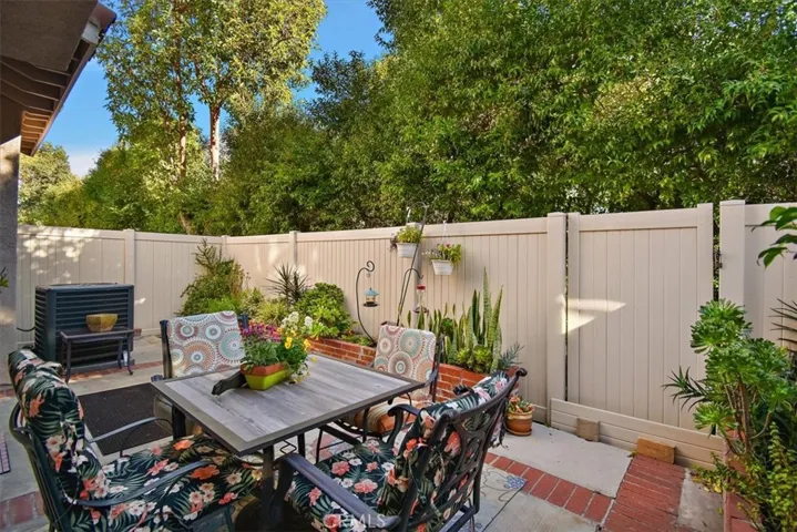 18136 Bird Court, Fountain Valley, California 92708